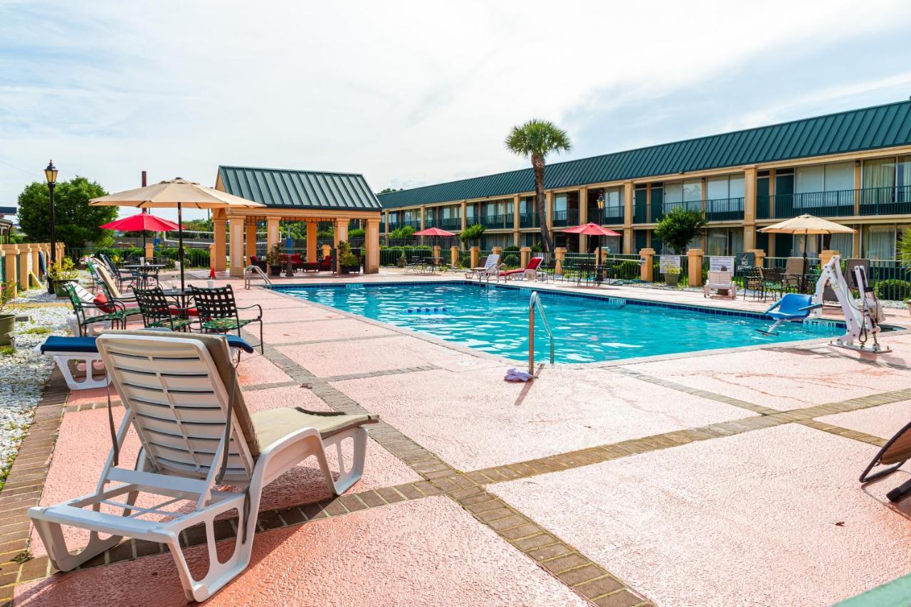 Quality Inn Richmond Hill - Savannah I-95 Экстерьер фото
