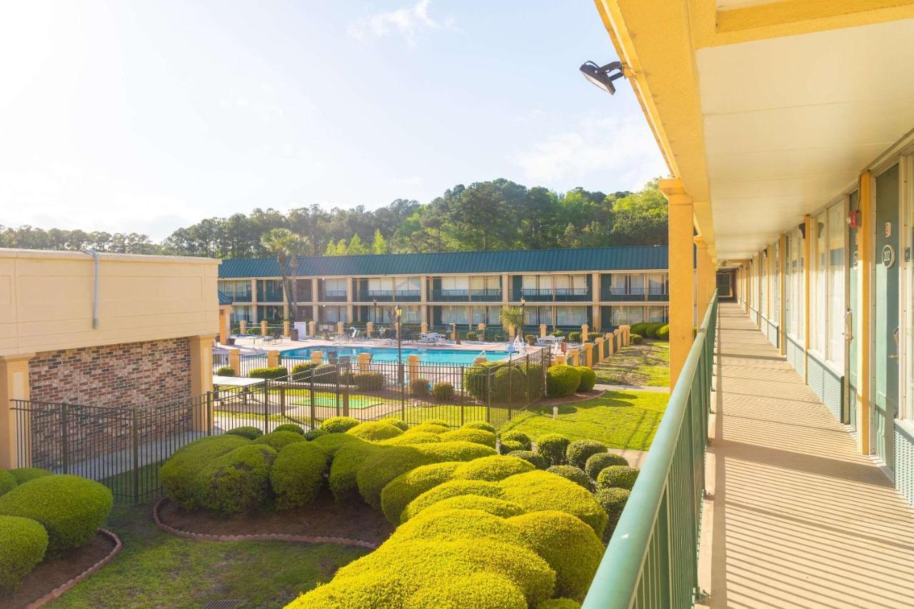 Quality Inn Richmond Hill - Savannah I-95 Экстерьер фото
